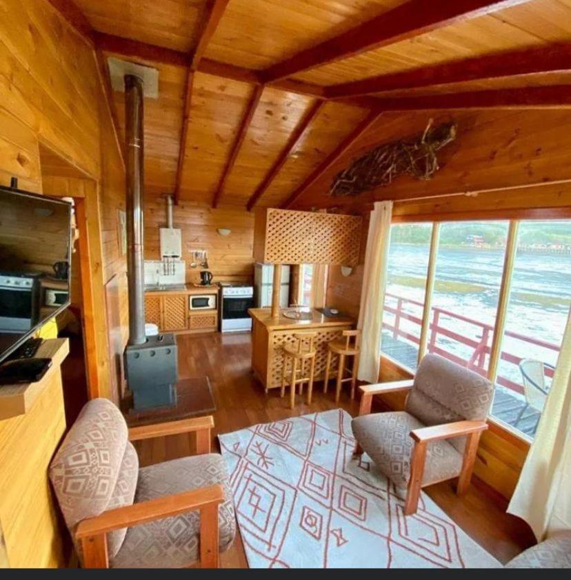 Cabanas Palafitos Dalmacia Кастро Екстериор снимка