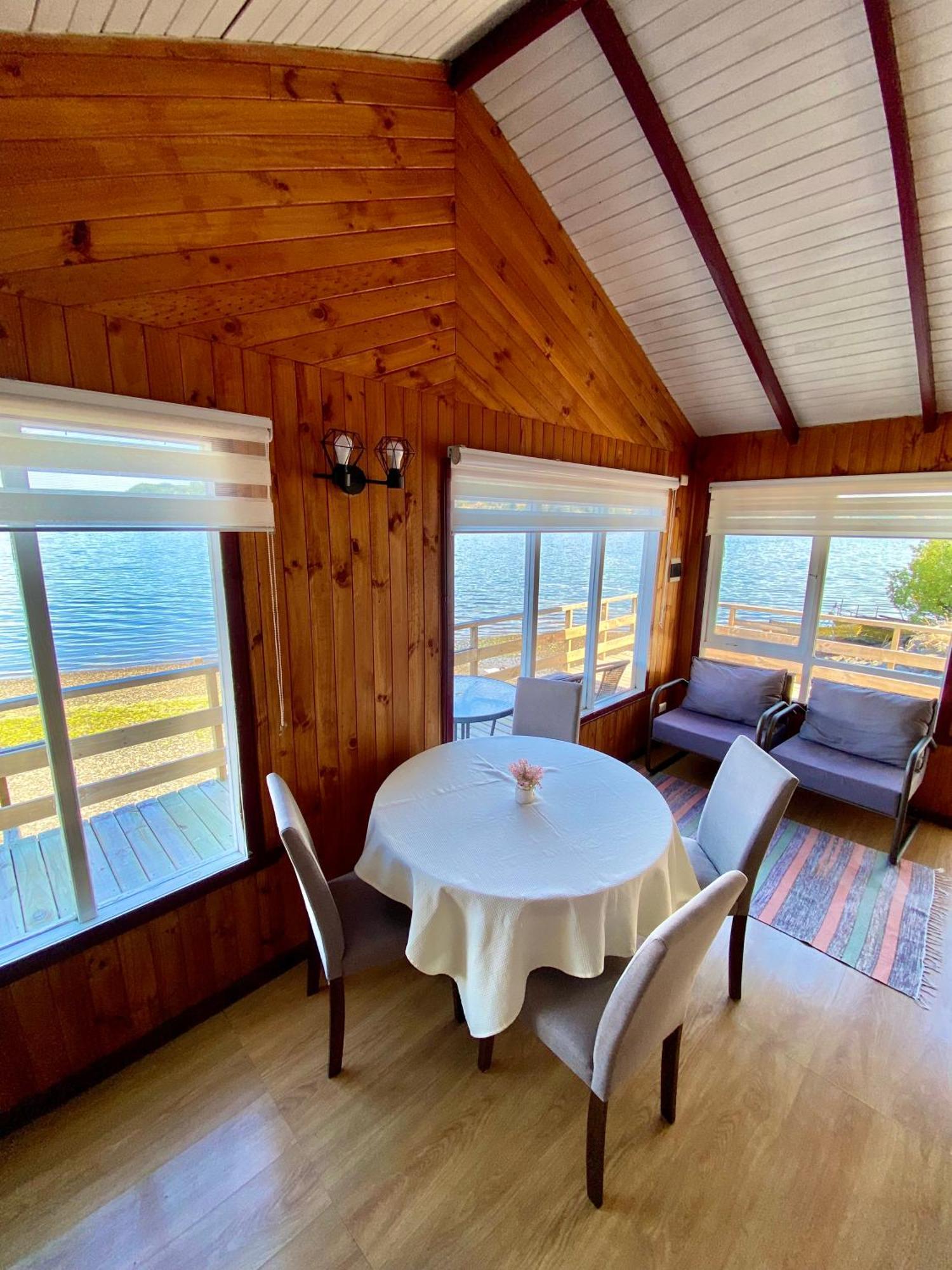 Cabanas Palafitos Dalmacia Кастро Екстериор снимка