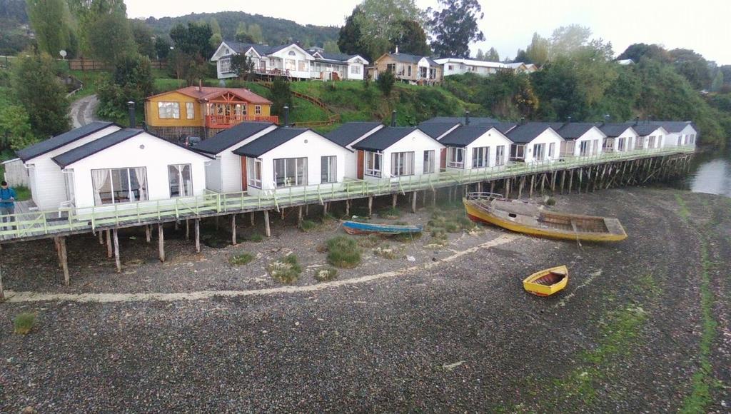 Cabanas Palafitos Dalmacia Кастро Екстериор снимка